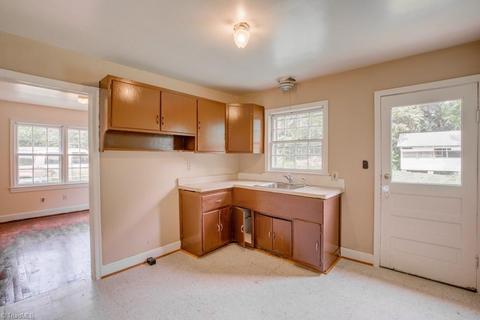 215 Model Farm Rd, High Point, NC 27263 photo 10