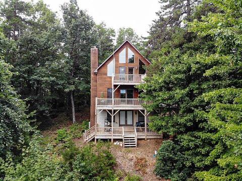 1348 Bobcat Mountain Rd, Purlear, NC 28665 photo 2