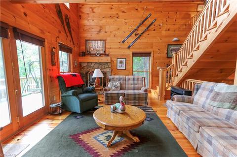 1348 Bobcat Mountain Rd, Purlear, NC 28665 photo 12
