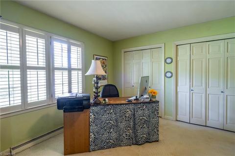 926 Croyden St, High Point, NC 27262 photo 18
