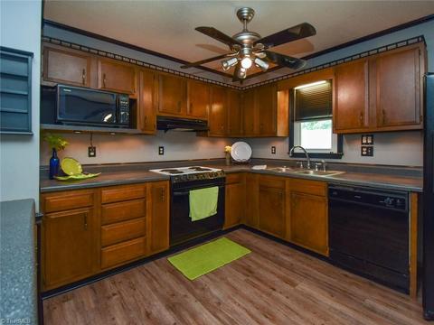 322 Lyons Dr, Clemmons, NC 27012 photo 8