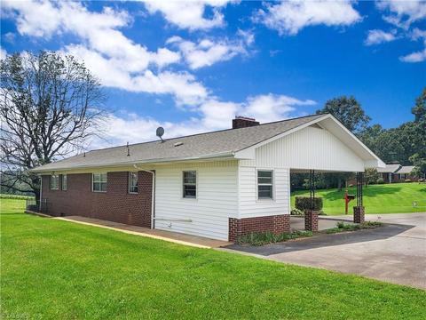 935 Caves Mill Rd, Dobson, NC 27017 photo 3