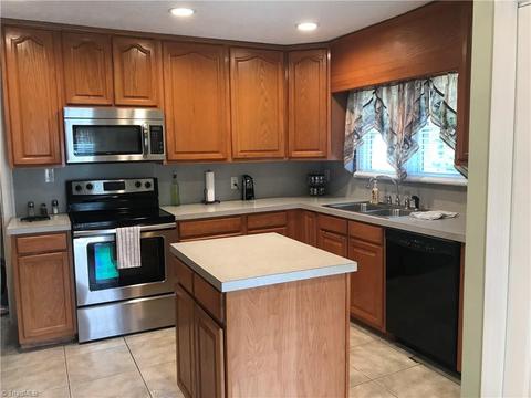 2101 Francis St, High Point, NC 27263 photo 8