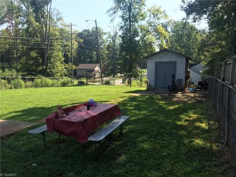 2101 Francis St, High Point, NC 27263 photo 4