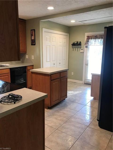 2101 Francis St, High Point, NC 27263 photo 11