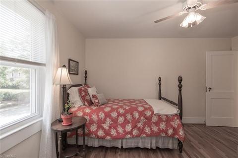 647 W Main St, Elkin, NC 28621 photo 11