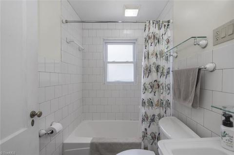 647 W Main St, Elkin, NC 28621 photo 9