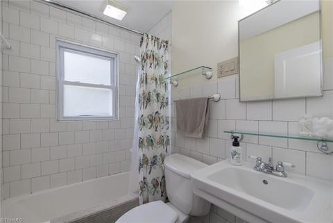 647 W Main St, Elkin, NC 28621 photo 8