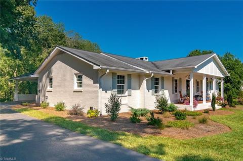 216 Pilot View Dr, King, NC 27021 photo 3