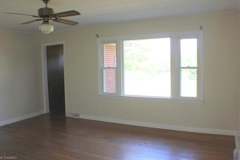 471 Haystack Rd, Mount Airy, NC 27030 photo 9