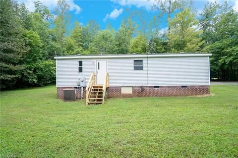 2437 Staley Cove Dr, Staley, NC 27355 photo 3