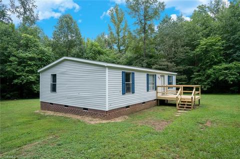 2437 Staley Cove Dr, Staley, NC 27355 photo 2