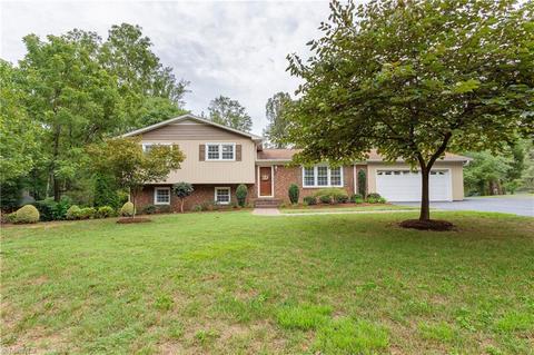 4249 Creekview Dr, Trinity, NC 27370 photo 2