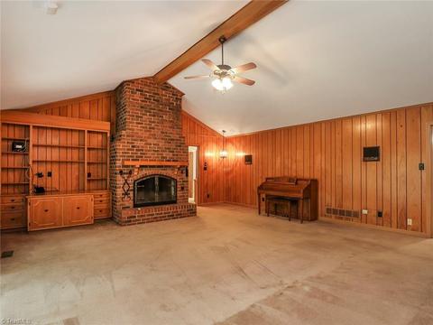 1505 Coventry Rd, High Point, NC 27262 photo 4