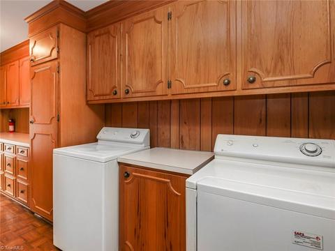 1505 Coventry Rd, High Point, NC 27262 photo 11