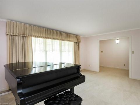 1505 Coventry Rd, High Point, NC 27262 photo 15