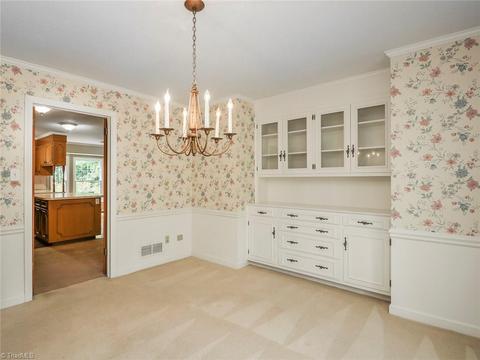 1505 Coventry Rd, High Point, NC 27262 photo 13