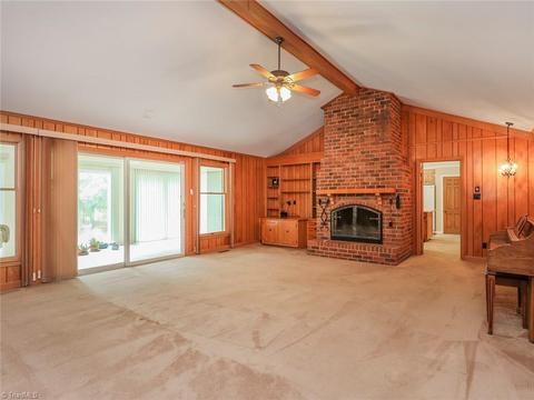 1505 Coventry Rd, High Point, NC 27262 photo 3