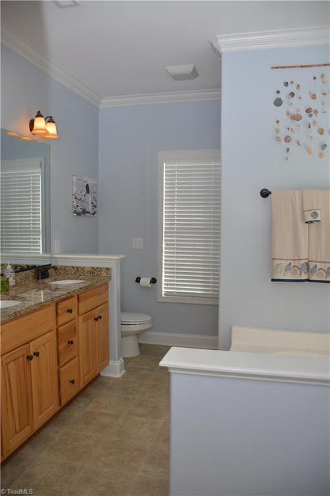 360 Mountain View Rd, King, NC 27021 photo 7