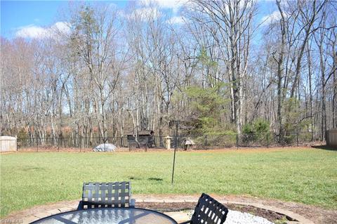360 Mountain View Rd, King, NC 27021 photo 18