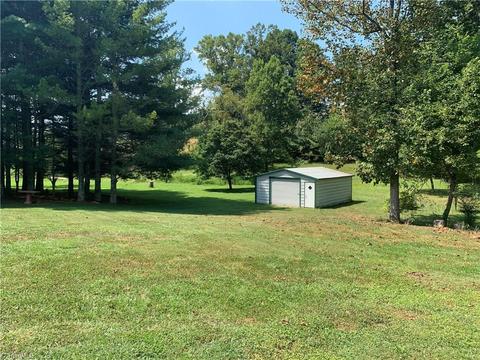 565 Armstrong Rd, Pilot Mountain, NC 27041 photo 19
