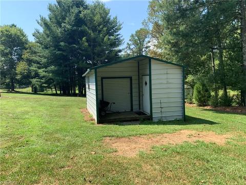 565 Armstrong Rd, Pilot Mountain, NC 27041 photo 20