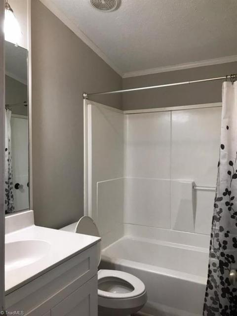 1084 Cedarview Ln, King, NC 27021 photo 8