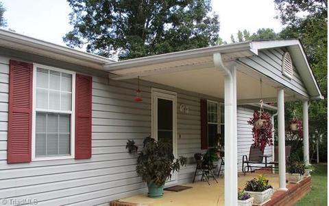 159 Trinity Dr, King, NC 27021 photo 2