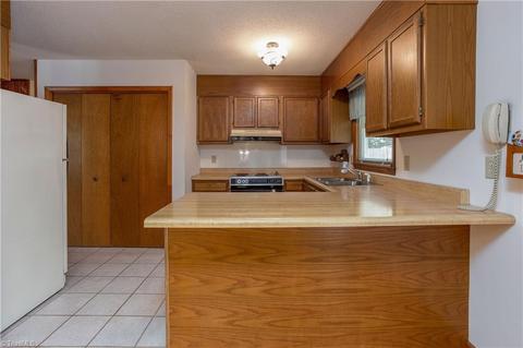 5028 Westhaven Ln, Trinity, NC 27370 photo 8