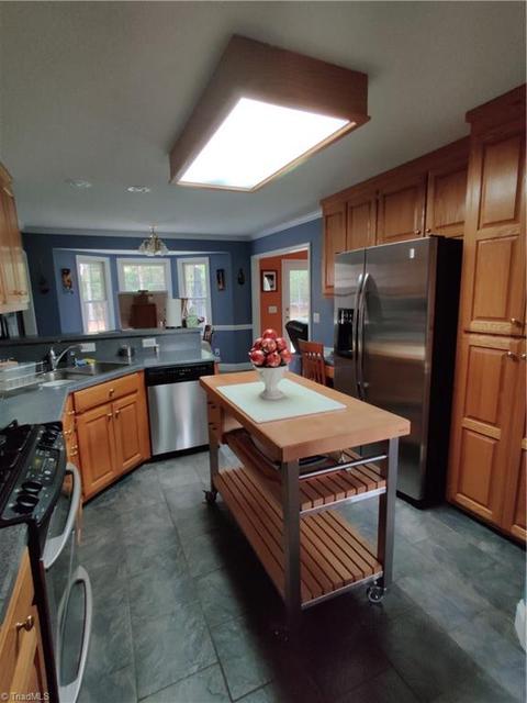 1801 Darrell Dr, Graham, NC 27253 photo 5