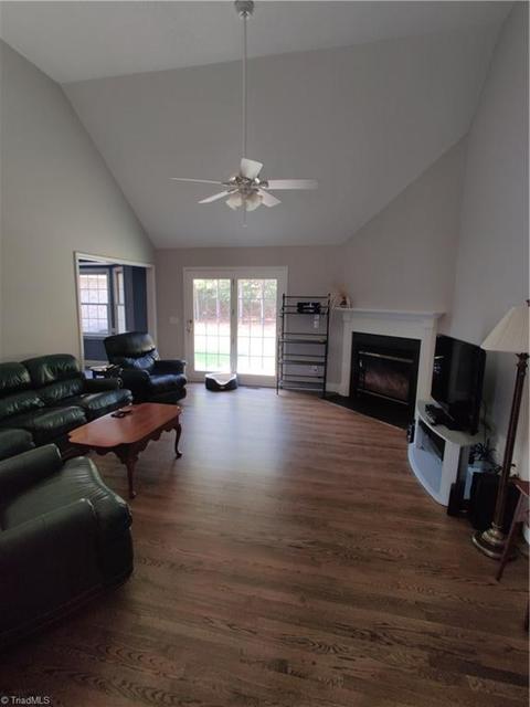 1801 Darrell Dr, Graham, NC 27253 photo 2