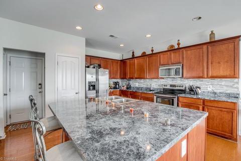 2522 Ingleside Dr, High Point, NC 27265 photo 14