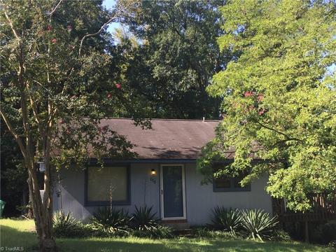 902 Pine Circle Dr, High Point, NC 27265 photo 1