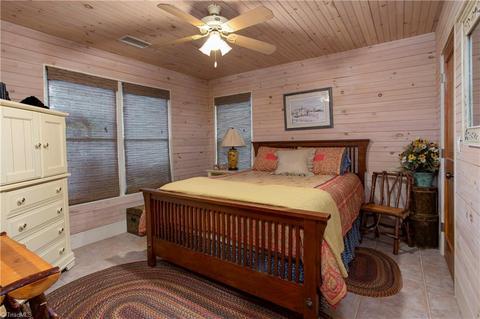331 Doe Run, Purlear, NC 28665 photo 13