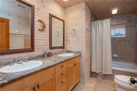 331 Doe Run, Purlear, NC 28665 photo 14