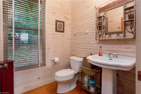331 Doe Run, Purlear, NC 28665 photo 11