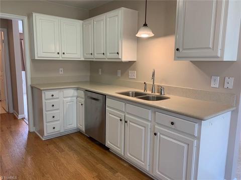 3541 Bent Trace Dr, High Point, NC 27265 photo 9
