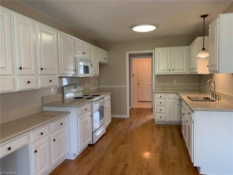 3541 Bent Trace Dr, High Point, NC 27265 photo 7