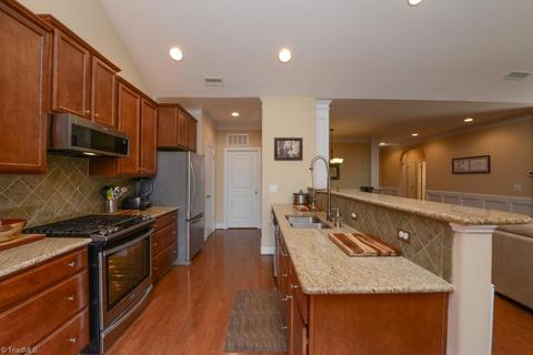 681 Nikyle Cir, High Point, NC 27265 photo 12