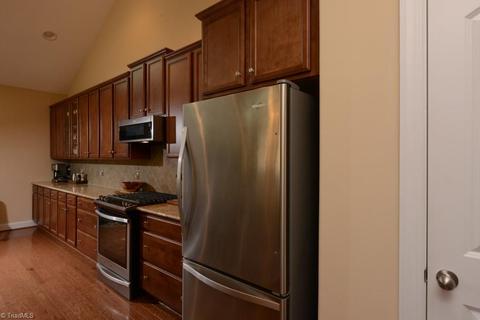 681 Nikyle Cir, High Point, NC 27265 photo 10