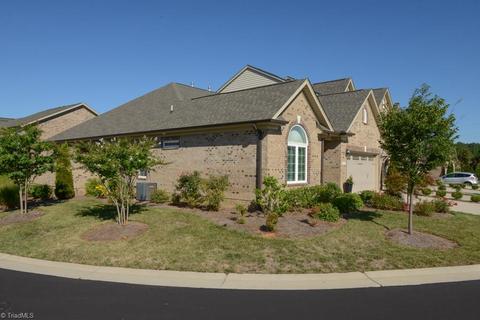 681 Nikyle Cir, High Point, NC 27265 photo 2