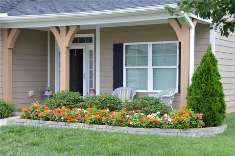 2367 Hammock Dr, High Point, NC 27265 photo 2
