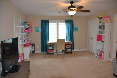 2367 Hammock Dr, High Point, NC 27265 photo 18
