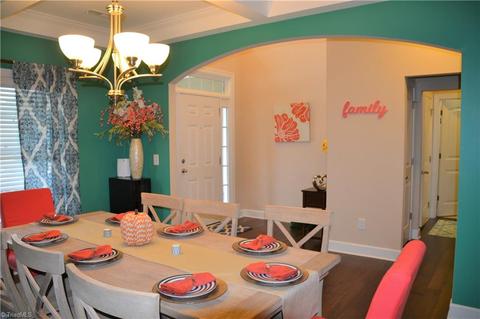 2367 Hammock Dr, High Point, NC 27265 photo 4