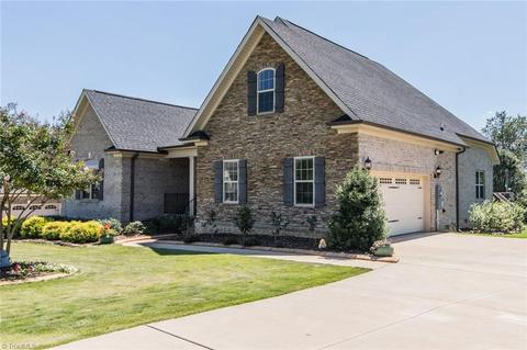 7061 English Pride Dr, Trinity, NC 27370 photo 1
