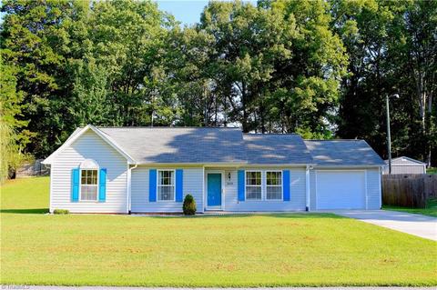 3919 Cole Ave, High Point, NC 27265 photo 2