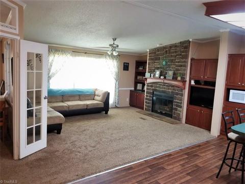 6481 Eagle Landing Dr, Trinity, NC 27370 photo 8