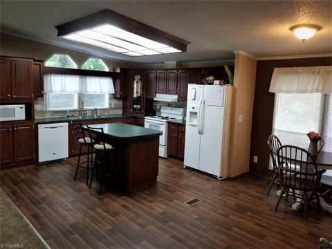 6481 Eagle Landing Dr, Trinity, NC 27370 photo 7