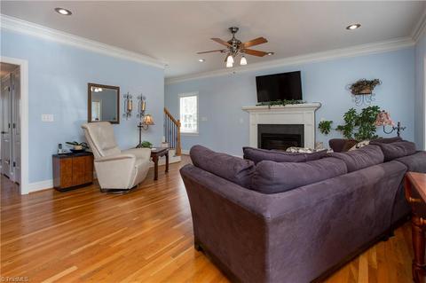 164 Meadows Edge Dr, Advance, NC 27006 photo 9