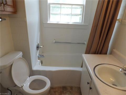 2304 Hickswood Rd, High Point, NC 27265 photo 9